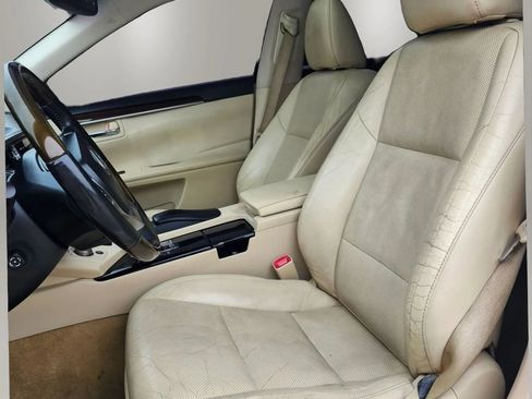 Used 2015 Lexus ES 350 w/ Luxury Package FWD image 14