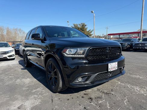 Used 2017 Dodge Durango R/T w/ Technology Group image 3