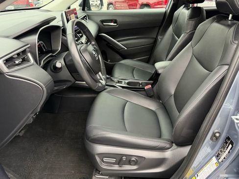 Certified 2023 Toyota Corolla Cross XLE image 16