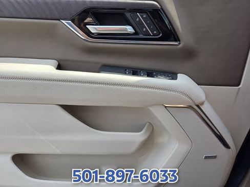 Used 2026 GMC Yukon Denali AWD/4WD image 31