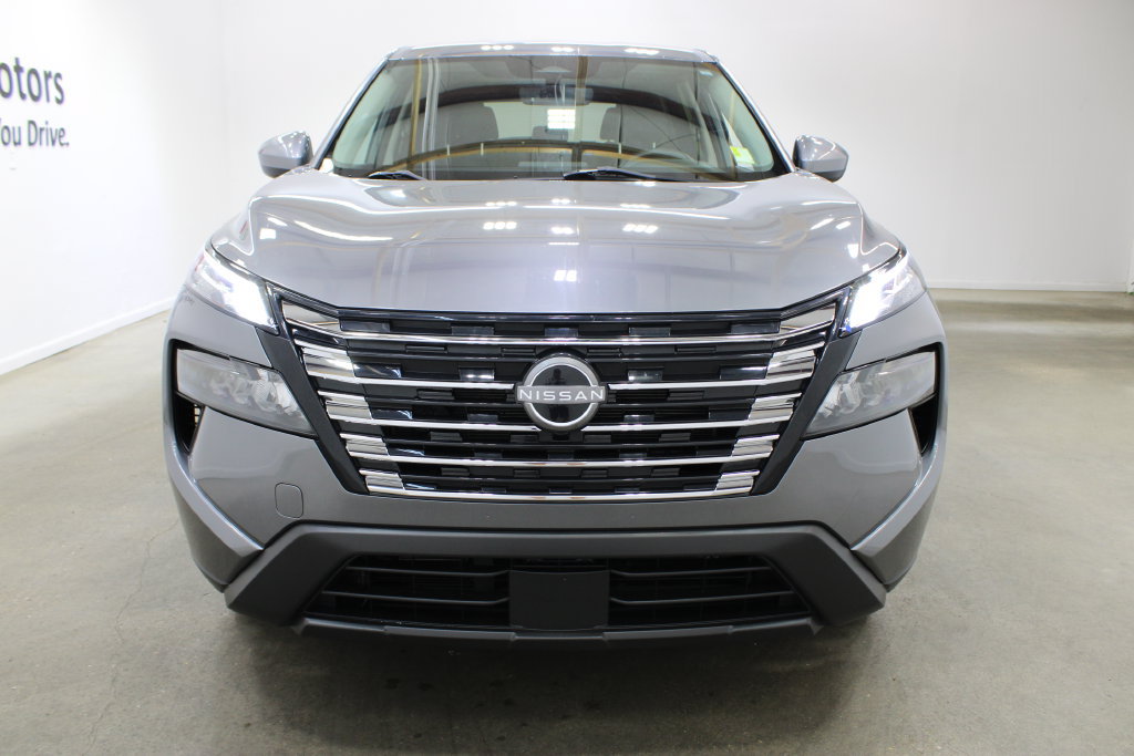 Used 2024 Nissan Rogue SV AWD/4WD image 7