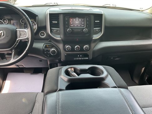 Used 2019 RAM 1500 Big Horn AWD/4WD image 12