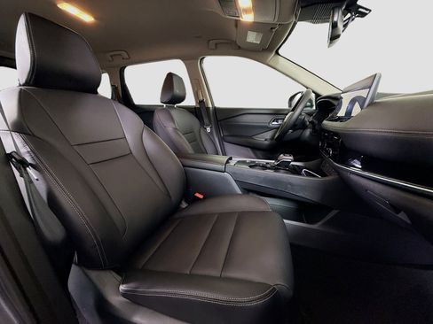 Used 2026 Nissan Rogue SL image 29