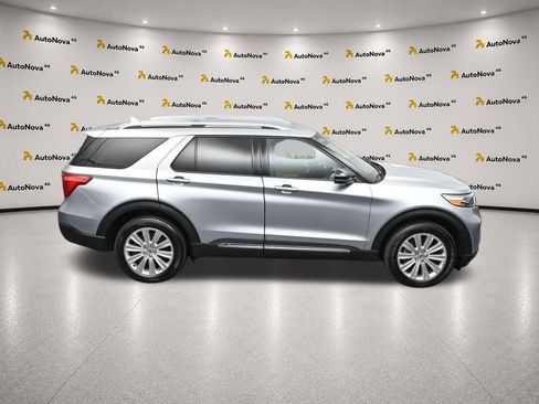 Used 2020 Ford Explorer Limited w/ Hybrid Equipment Group 310A AWD/4WD image 47