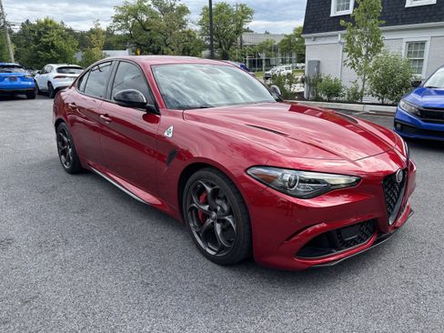 Used 2023 Alfa Romeo Giulia Quadrifoglio w/ Active Assist Plus Package RWD image 9