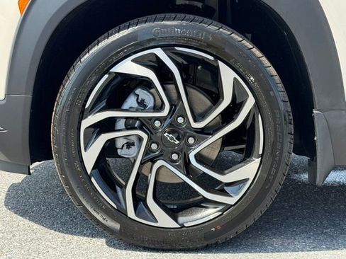 New 2026 Chevrolet TrailBlazer RS w/ Convenience Package AWD/4WD image 17