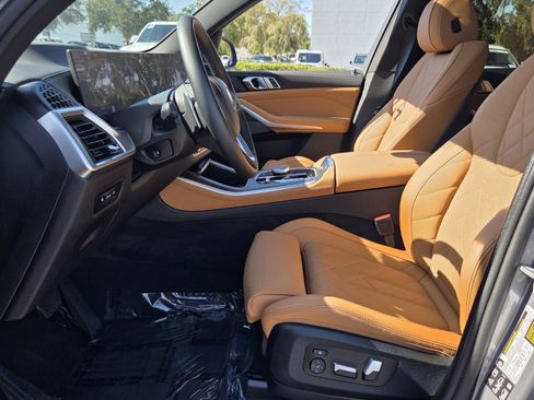 Certified 2024 BMW X5 xDrive40i w/ Premium Package image 10