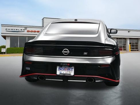 Used 2024 Nissan Z NISMO w/ Floor Mat Package RWD image 4