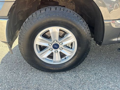 Used 2018 Ford F150 XLT AWD/4WD image 4
