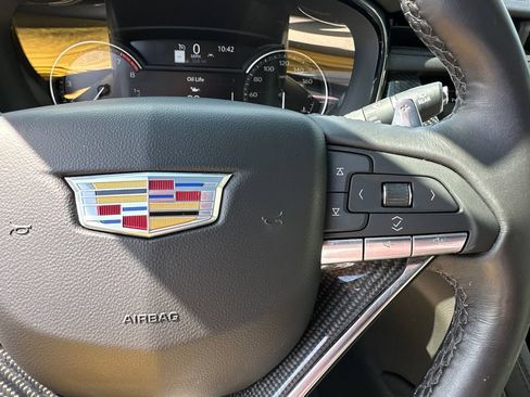 Certified 2024 Cadillac XT6 Sport w/ LPO, Floor Liner Package AWD/4WD image 26