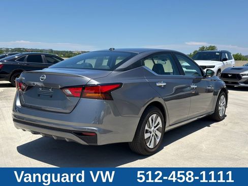 Used 2025 Nissan Altima 2.5 S FWD image 8