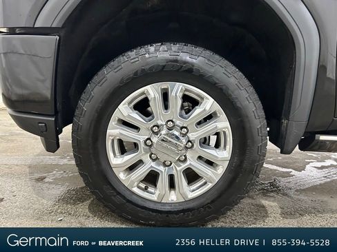 Used 2023 GMC Sierra 2500 Denali w/ Denali Ultimate Package image 12