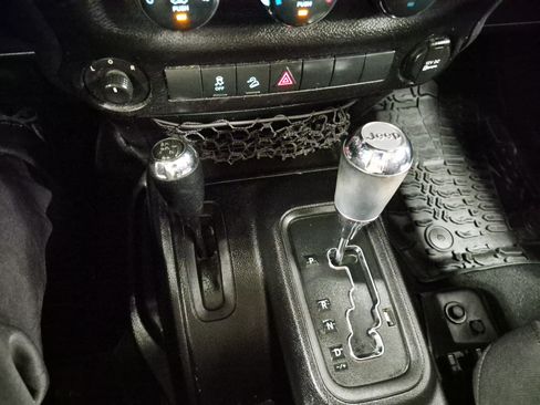 Used 2016 Jeep Wrangler Unlimited Sport AWD/4WD image 26
