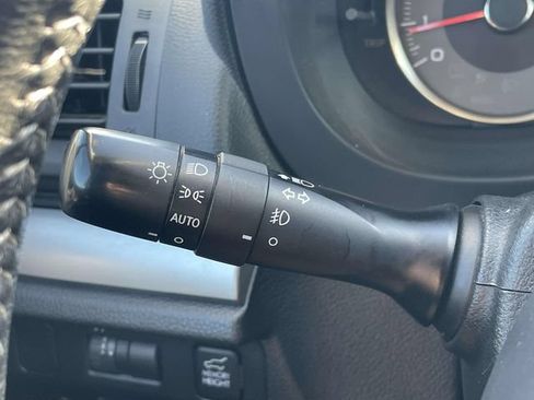 Used 2015 Subaru Forester 2.5i Limited AWD/4WD image 24