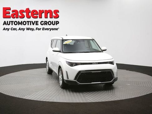 Used 2025 Kia Soul LX w/ LX Technology Package FWD image 51