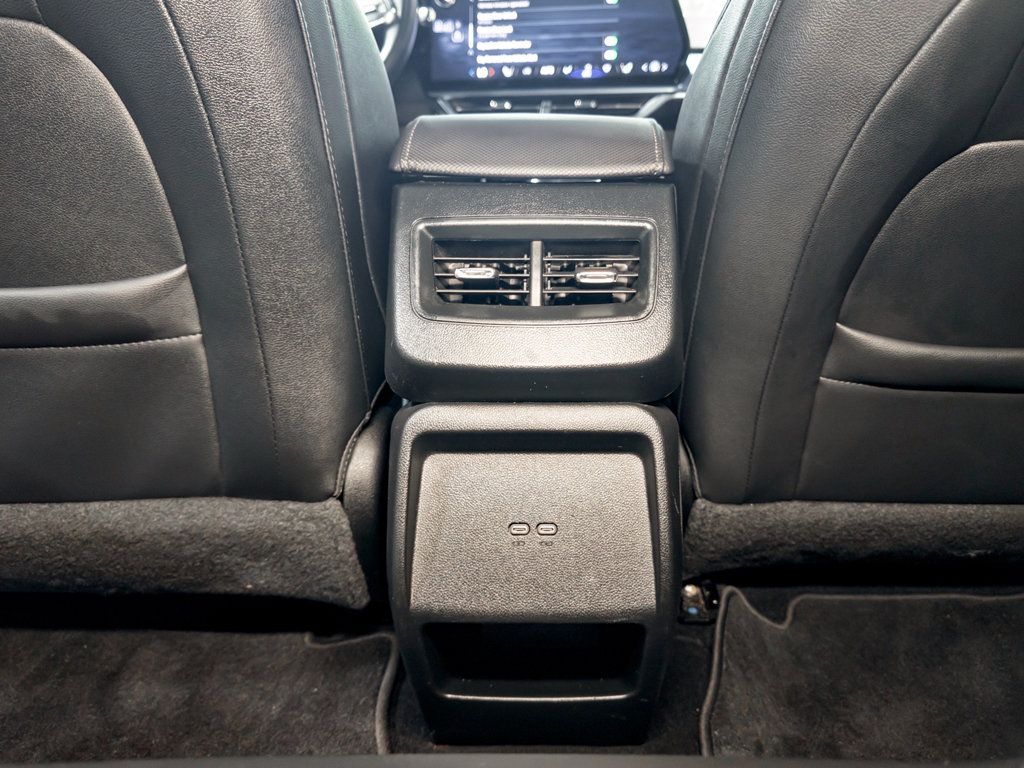Used 2024 Chevrolet Equinox EV LT FWD image 22