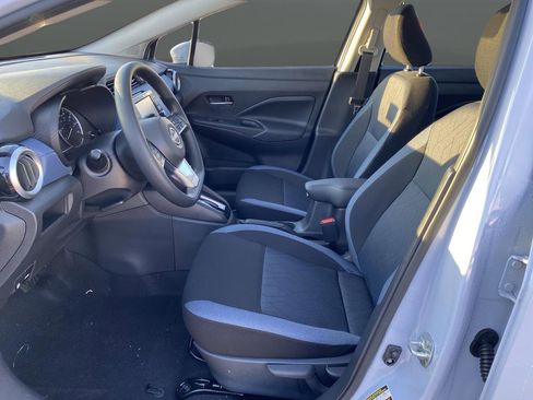 New 2025 Nissan Versa SV w/ Trunk Package image 4