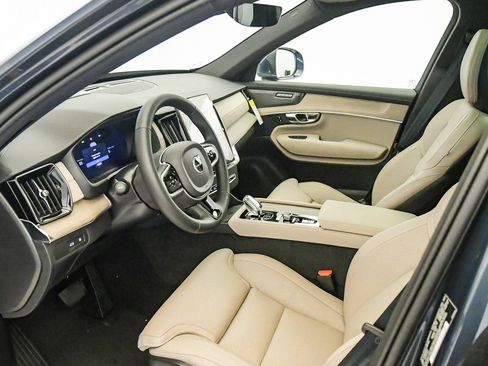New 2026 Volvo XC90 T8 Ultra w/ Protection Package Premier AWD/4WD image 18