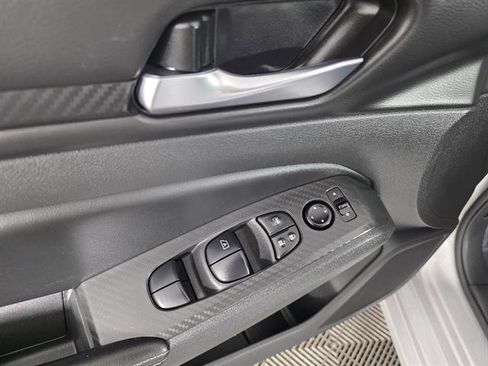 Used 2024 Nissan Altima 2.5 SV FWD image 39