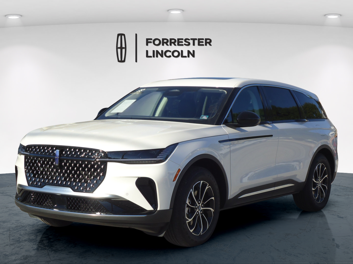 Used 2026 Lincoln Nautilus Premier w/ Equipment Group 102A AWD/4WD image 7