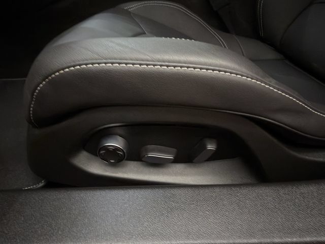 Certified 2023 Chevrolet Corvette Stingray Preferred Cpe w/ Engine Appearance Package RWD image 31