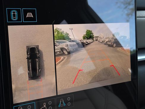 New 2026 GMC Terrain Elevation w/ Elevation Premium Package image 17