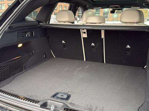 New 2025 Mercedes-Benz GLC 300 4MATIC image 32