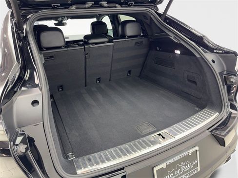 Used 2021 Porsche Cayenne Coupe image 77