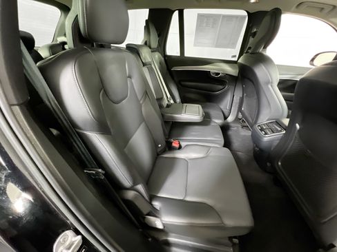 Used 2023 Volvo XC90 B5 Core AWD/4WD image 29