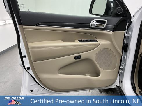 Used 2021 Jeep Grand Cherokee Limited image 16