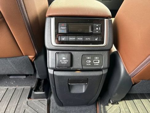 Certified 2024 Subaru Ascent Touring w/ Popular Package #2 AWD/4WD image 16