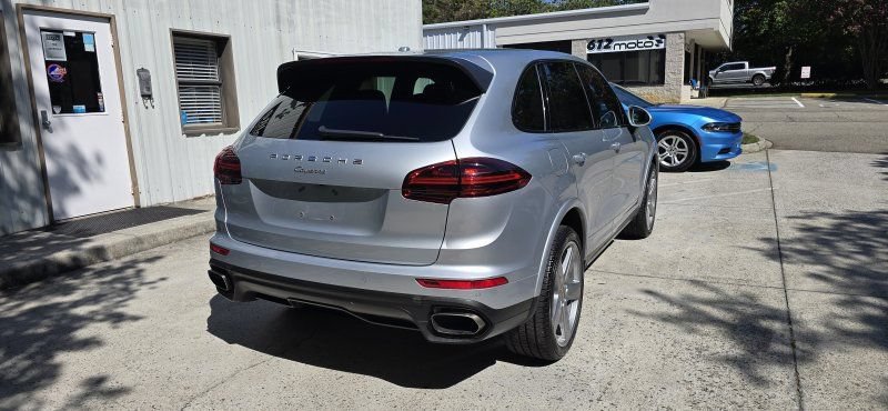 Used 2018 Porsche Cayenne Platinum Edition AWD/4WD image 5