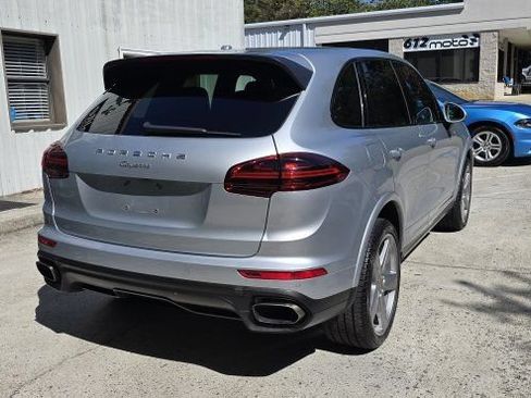 Used 2018 Porsche Cayenne Platinum Edition AWD/4WD image 5
