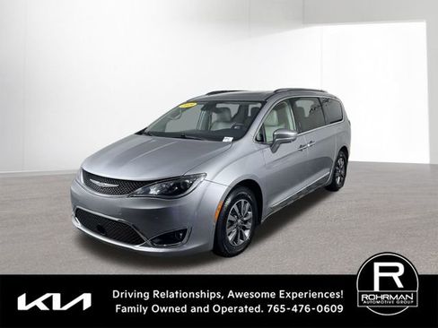 Used 2019 Chrysler Pacifica Touring-L Plus w/ Advanced Safetytec Group image 11