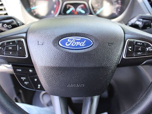 Used 2019 Ford Escape SE AWD/4WD image 10
