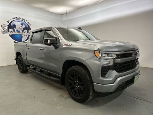 Used 2025 Chevrolet Silverado 1500 RST AWD/4WD image 13