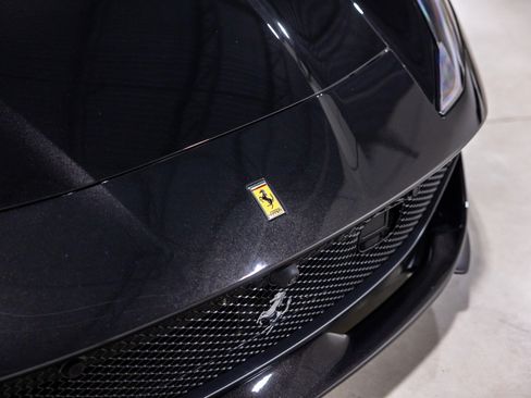 Used 2021 Ferrari 812 GTS RWD image 23
