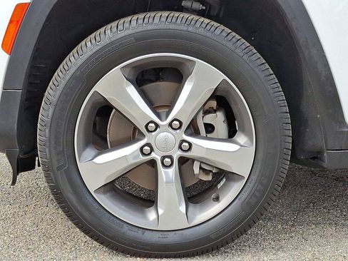 Used 2021 Jeep Grand Cherokee L Limited image 40