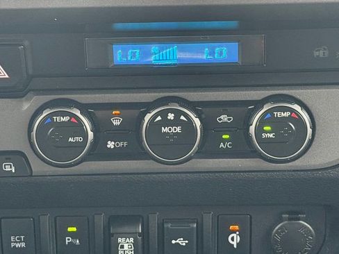 Certified 2023 Toyota Tacoma TRD Off-Road w/ Technology Package image 24