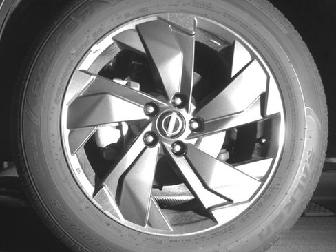 Used 2025 Nissan Rogue SV image 12