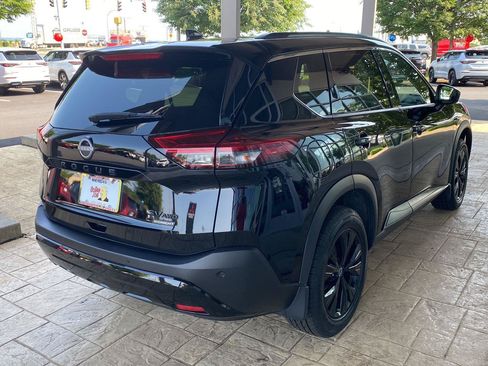 Certified 2023 Nissan Rogue SV w/ SV Premium B Package AWD/4WD image 7