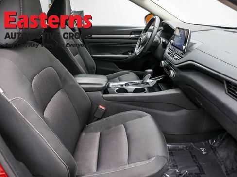 Used 2021 Nissan Altima 2.5 SV w/ SV Premium Package image 23