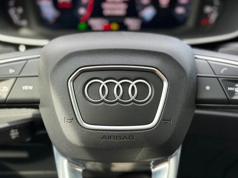 Used 2021 Audi Q3 2.0T Premium w/ Convenience Package AWD/4WD image 23