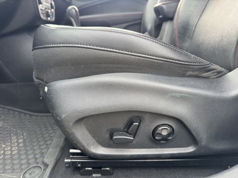 Used 2018 Jeep Compass Trailhawk w/ Leather Interior Group AWD/4WD image 19