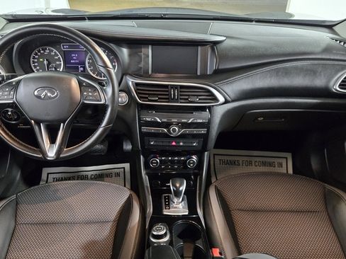 Used 2018 INFINITI QX30 AWD image 26