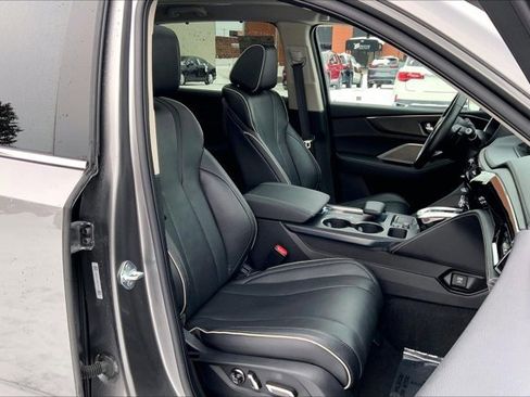 Used 2024 Acura MDX SH-AWD w/ Advance Package image 6