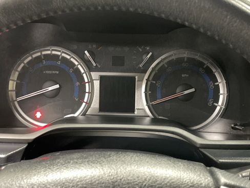 Used 2016 Toyota 4Runner SR5 image 21