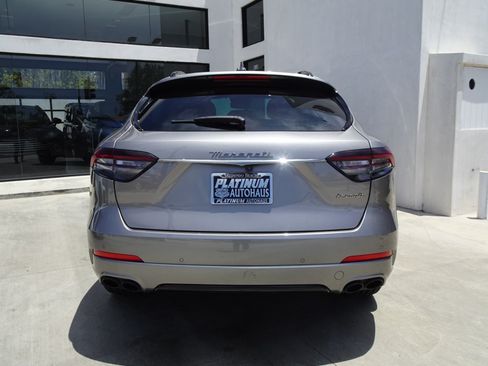Used 2022 Maserati Levante GT AWD/4WD image 5