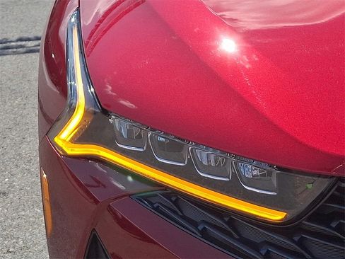 Used 2023 Kia K5 GT image 9