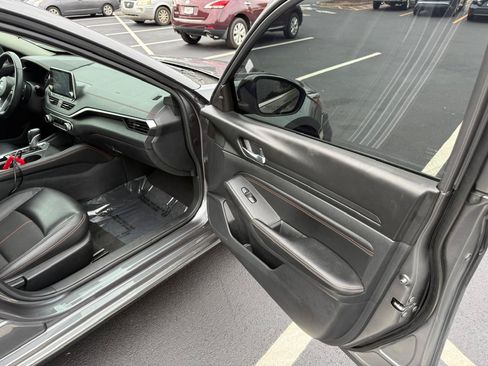 Used 2021 Nissan Altima 2.5 SR FWD image 9